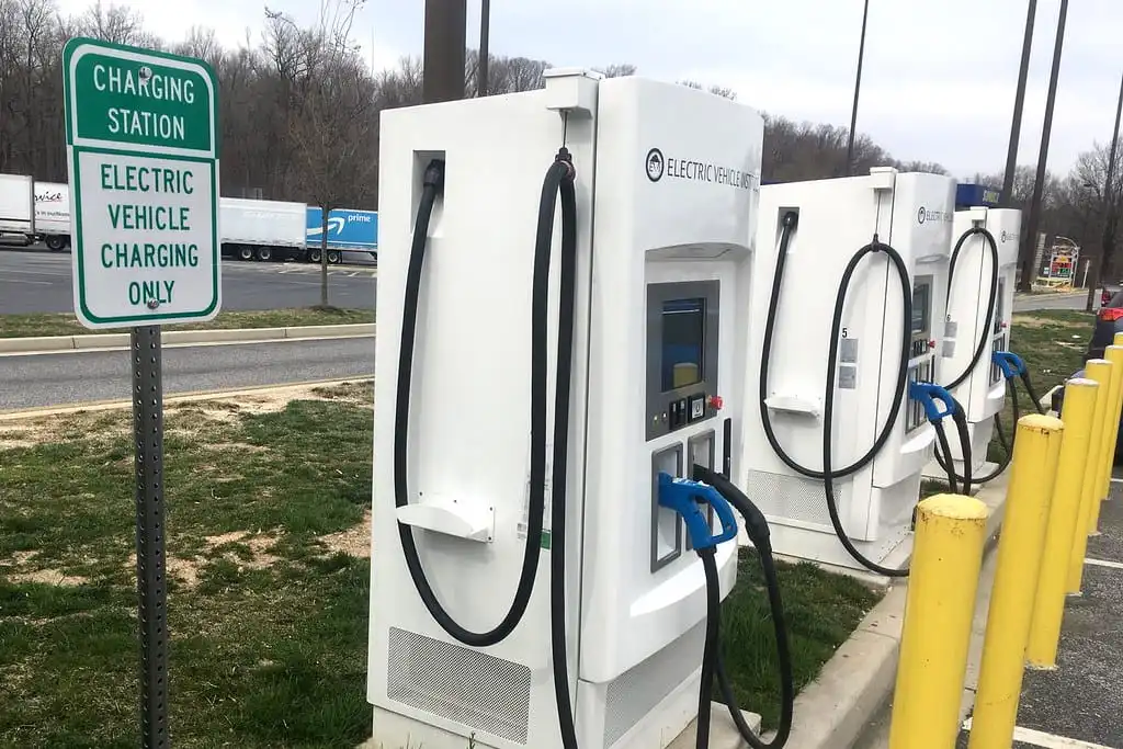 ev charging type DC Fast Chargers